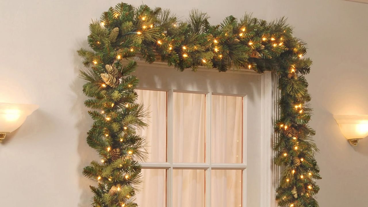 Steelside Carolina 108-Inch Lighted Faux Pinecone Garland cnnu.jpg